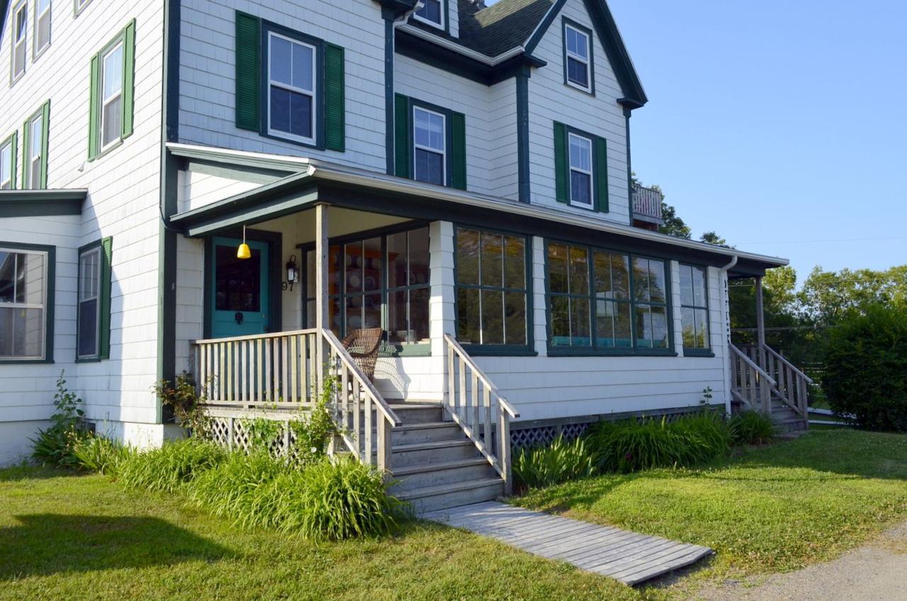 Still Point Lodge Deep Brook Exterior foto